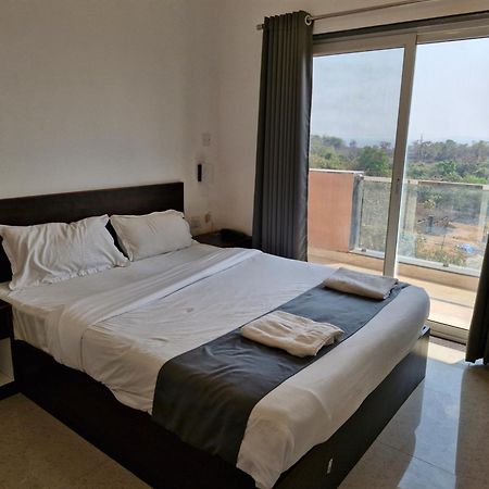 Hotel Rsa Residency Pernem Buitenkant foto