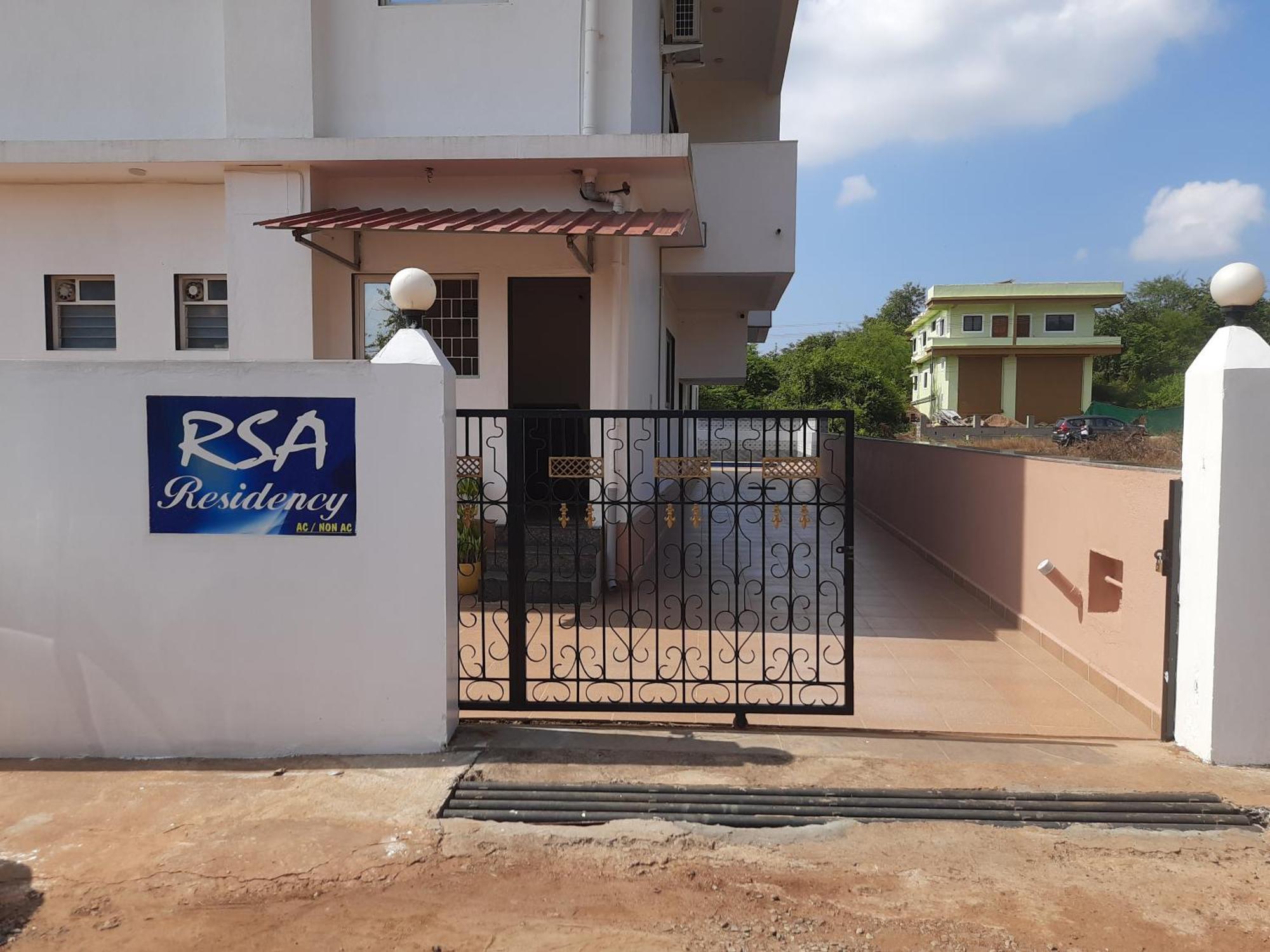 Hotel Rsa Residency Pernem Buitenkant foto