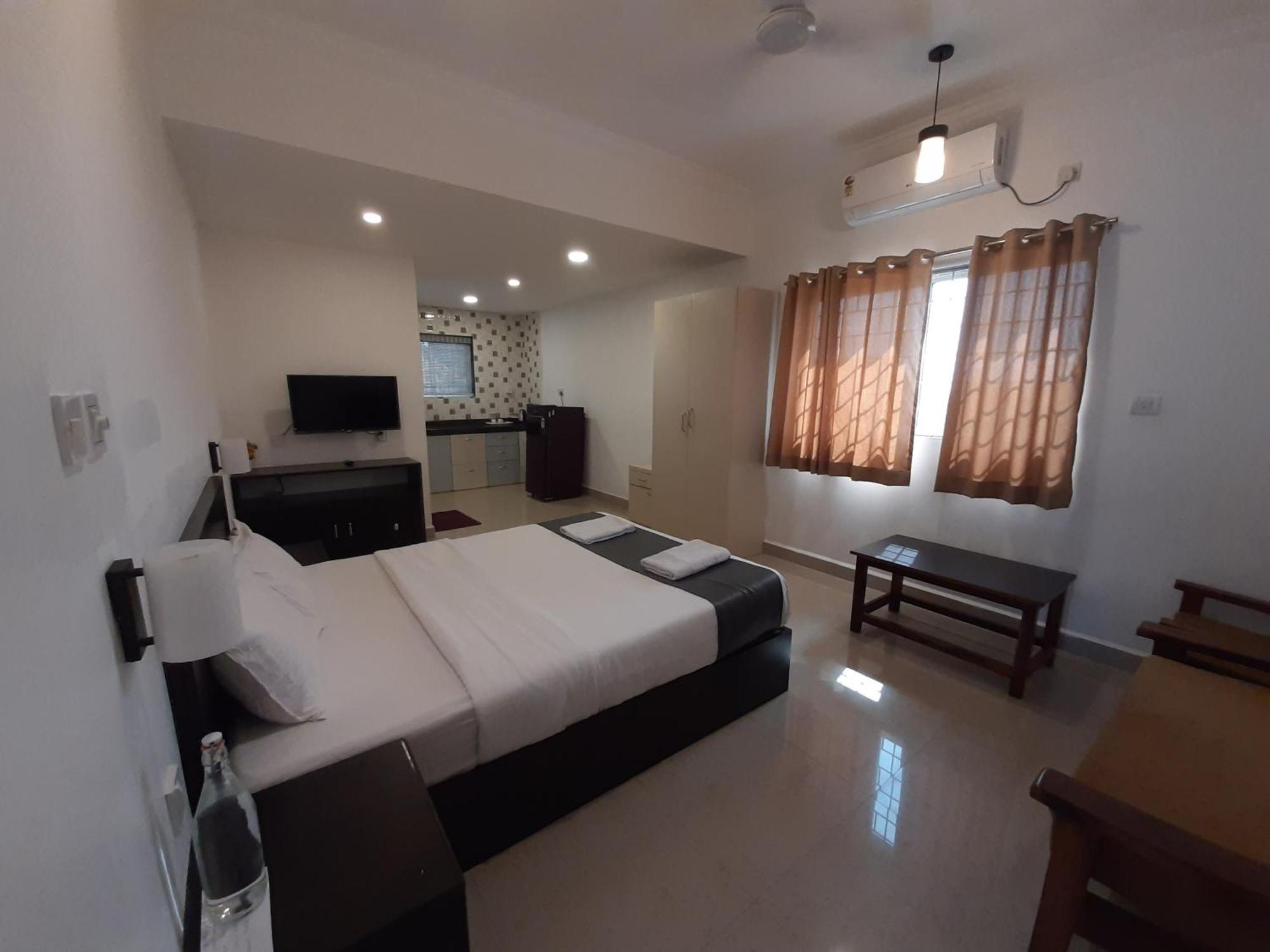 Hotel Rsa Residency Pernem Buitenkant foto