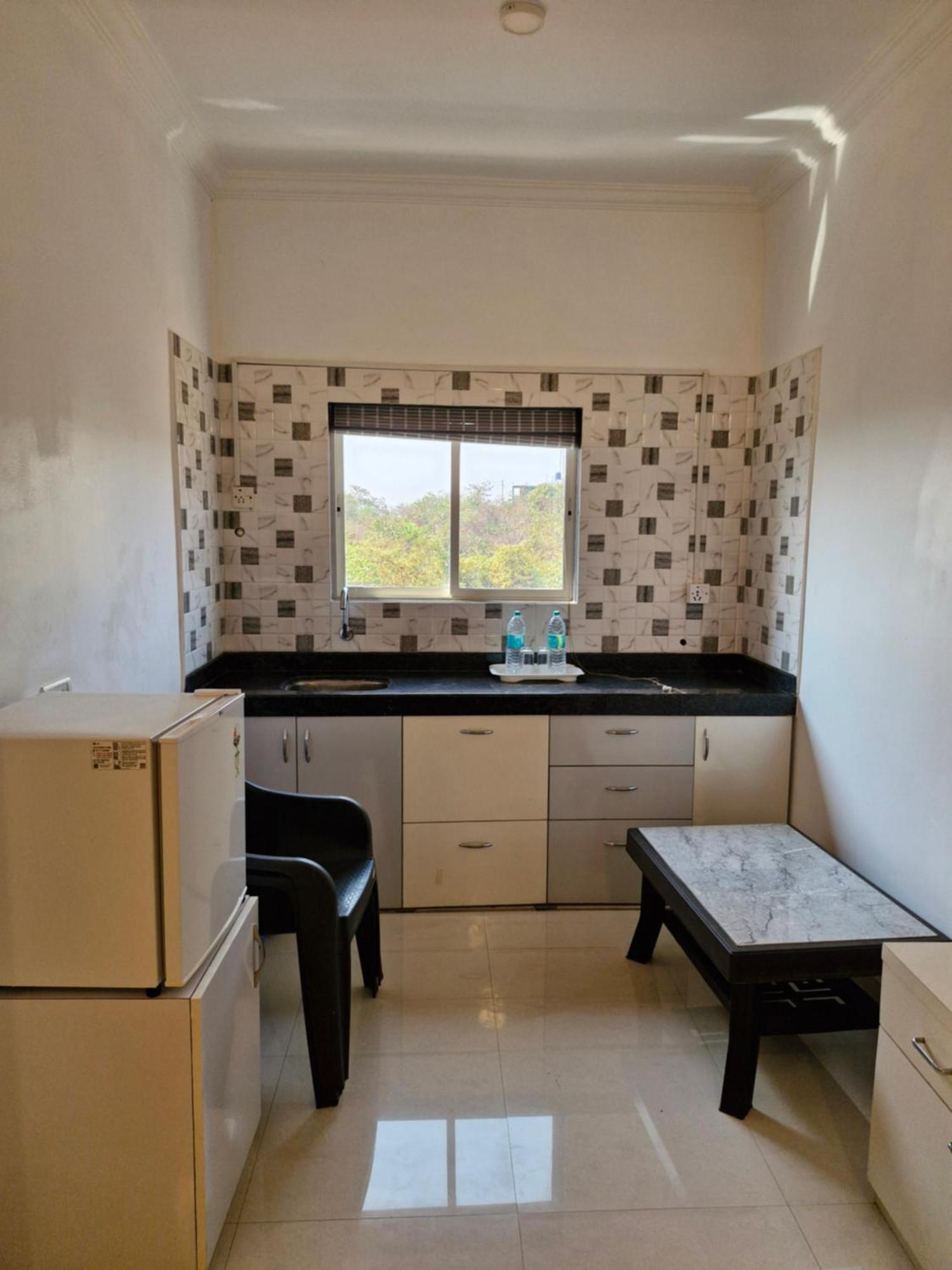 Hotel Rsa Residency Pernem Buitenkant foto