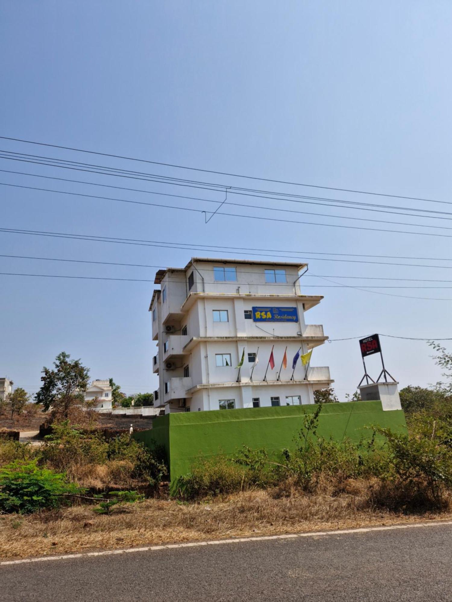 Hotel Rsa Residency Pernem Buitenkant foto