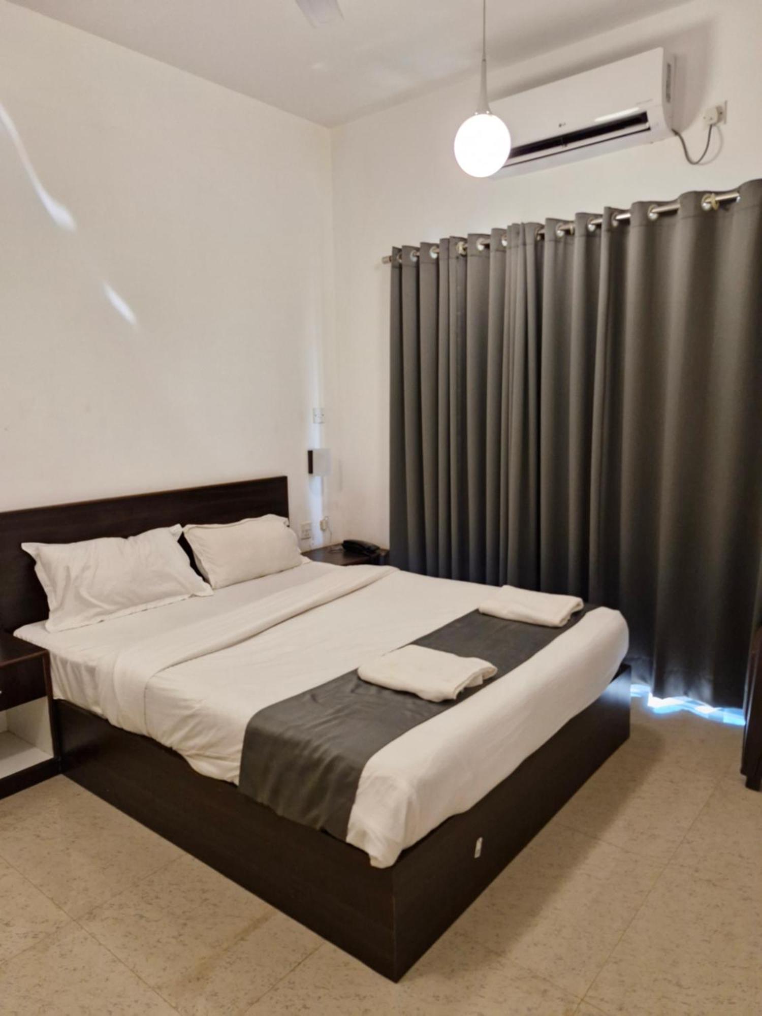 Hotel Rsa Residency Pernem Buitenkant foto