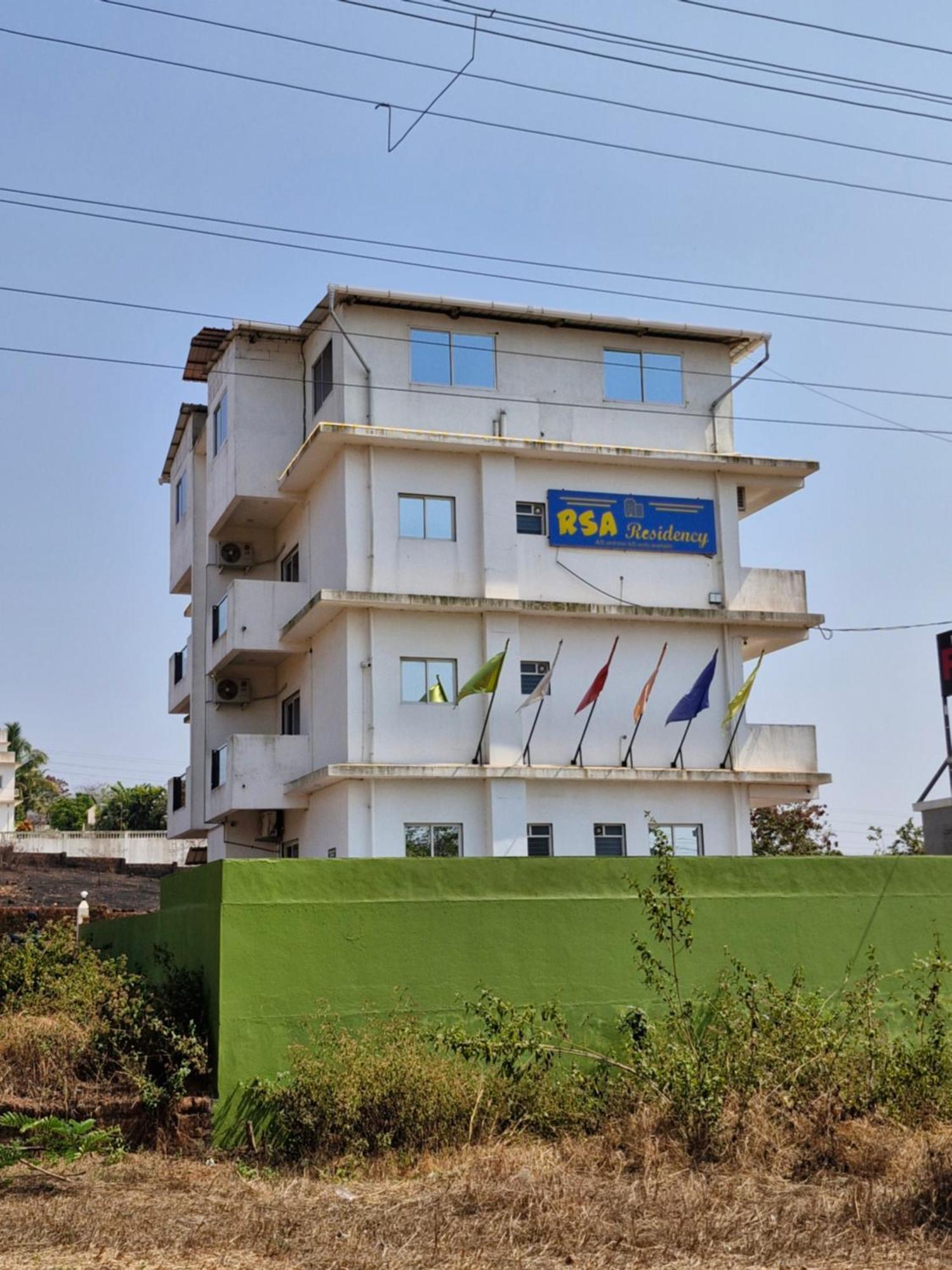 Hotel Rsa Residency Pernem Buitenkant foto
